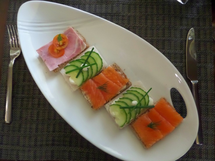 Afternoon tea at the Hilton on Park Lane 