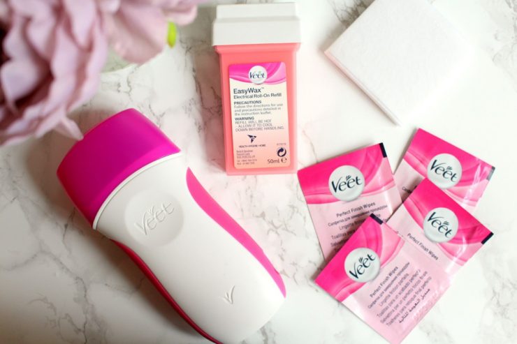 Veet EasyWax Roll-On Kit