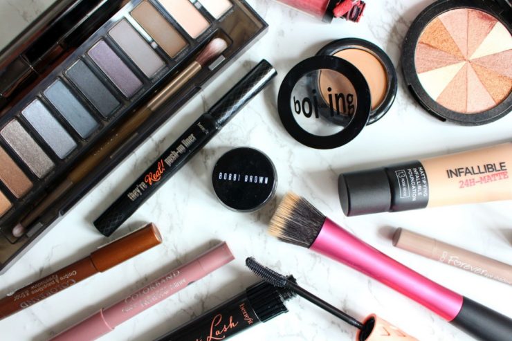 How long should you keep makeup for