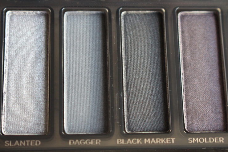 Urban Decay Naked Smoky Palette