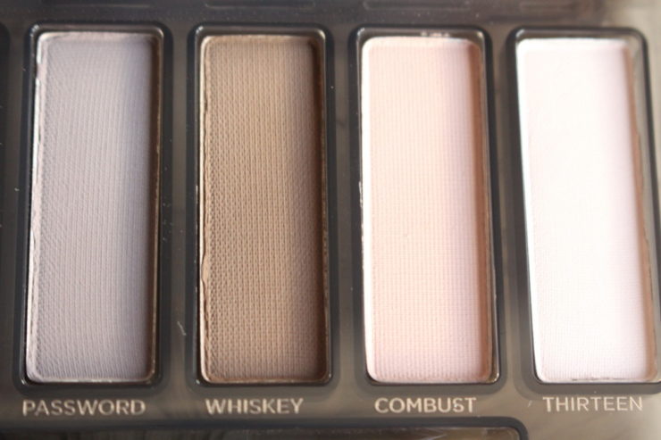 Urban Decay Naked Smoky Palette