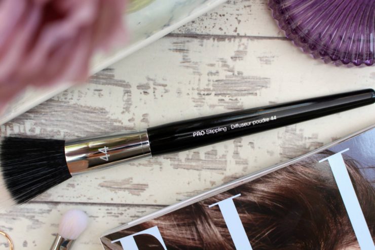 Sephora pro stippling brush 44