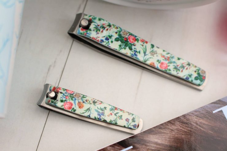 How to get summer ready feet at home 