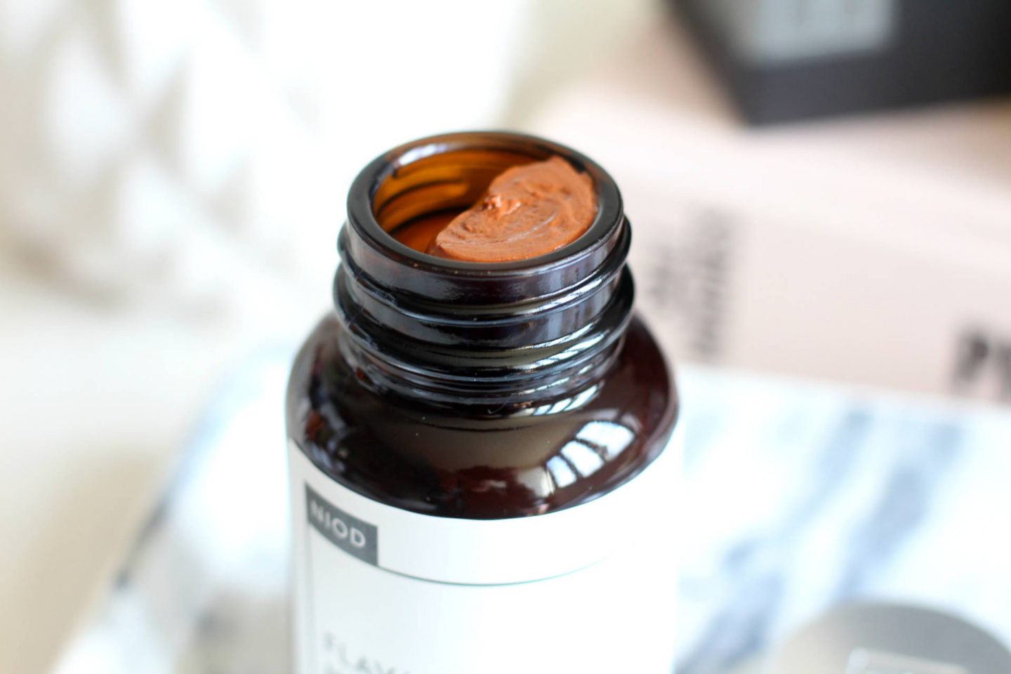 NIOD Flavanone Mud Mask