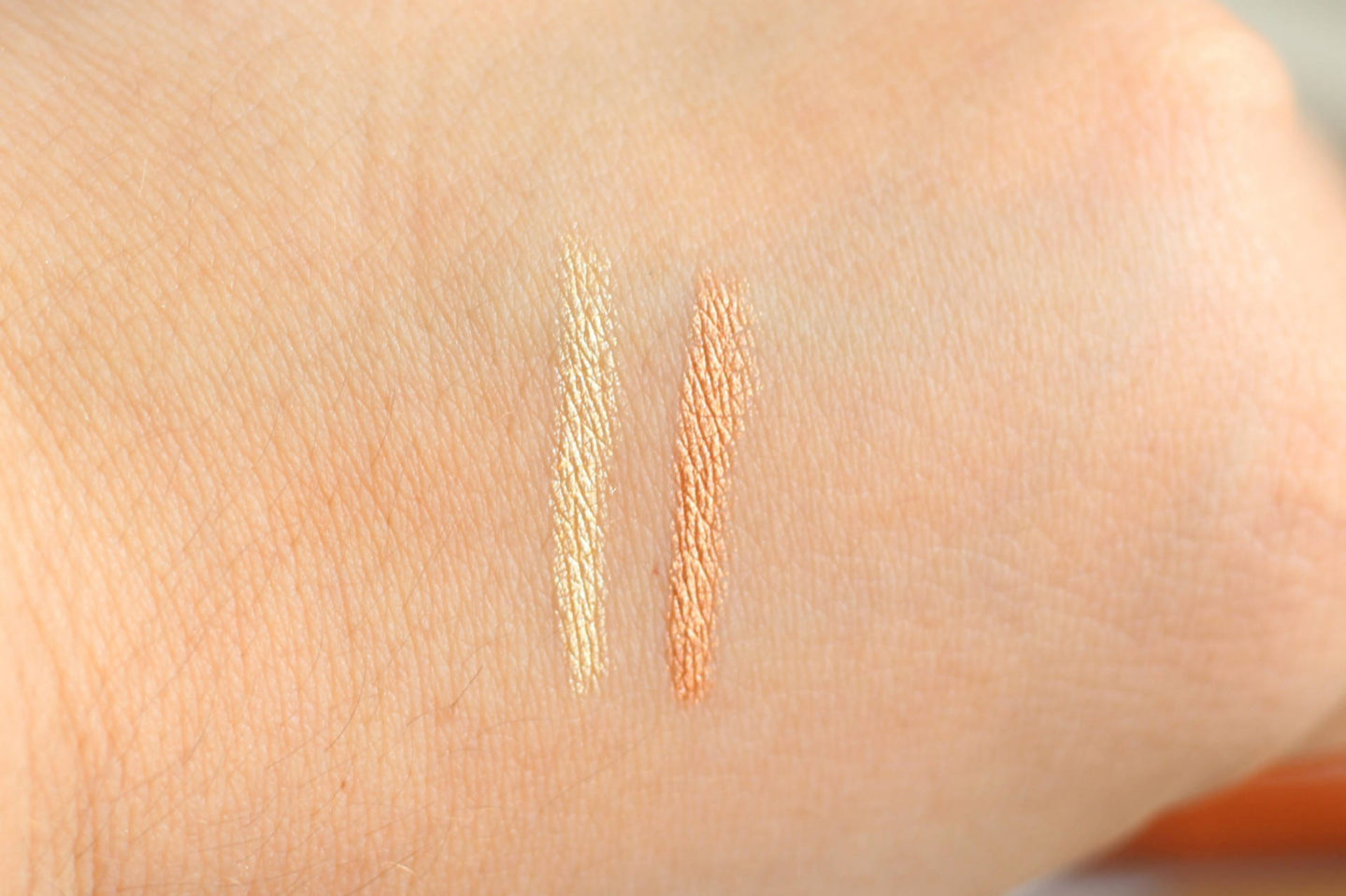 KIKO MILANO The Fall 2.0 Collection Metallic lip and eye liner swatch
